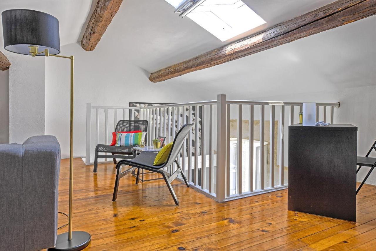 Appartement Romanite Nîmes Eksteriør billede